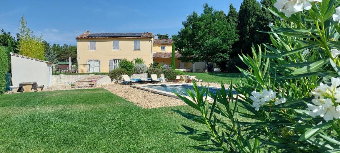 En Provence, Chez Stephanie Et Marcel Saint-Rémy-de-Provence Exterior photo